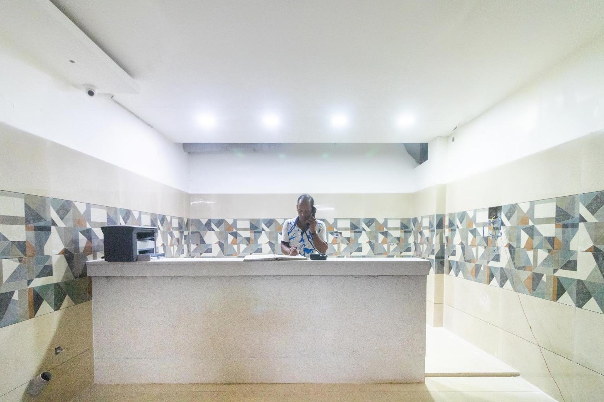 Spot On Prabir Residency Inn Urali Ngoại thất bức ảnh