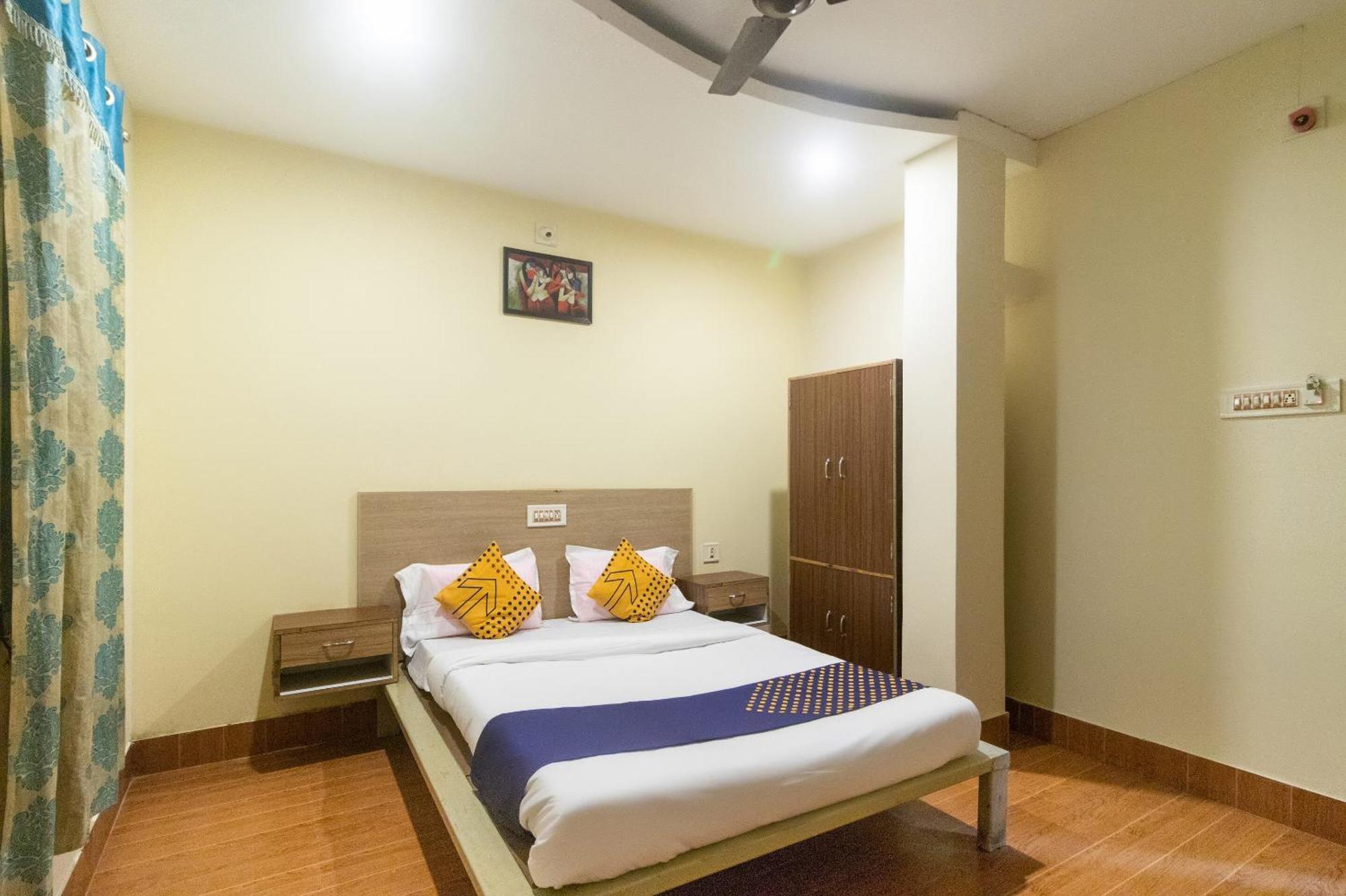 Spot On Prabir Residency Inn Urali Ngoại thất bức ảnh